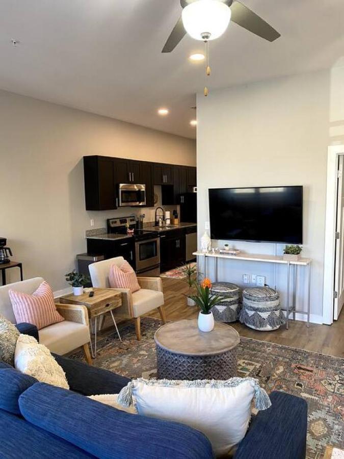 Refreshing 2 Bedroom, 3 Bed Nashville Condo W Free Parking Near Restaurants Kültér fotó