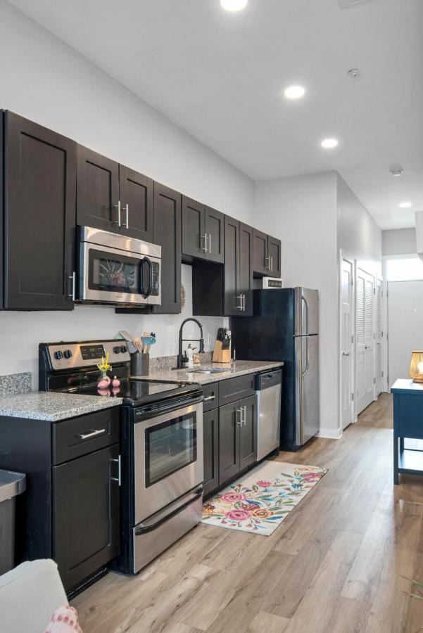 Refreshing 2 Bedroom, 3 Bed Nashville Condo W Free Parking Near Restaurants Kültér fotó